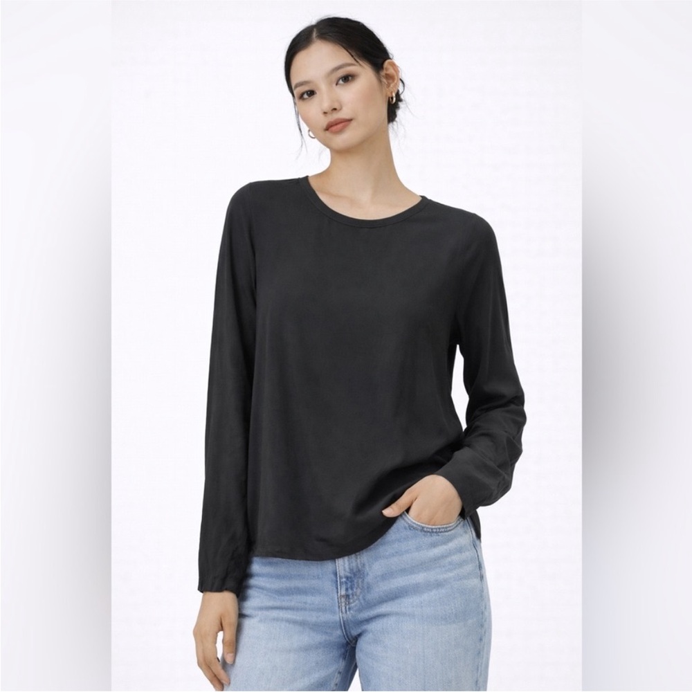 Club Monaco Silk Blouse S/M like new